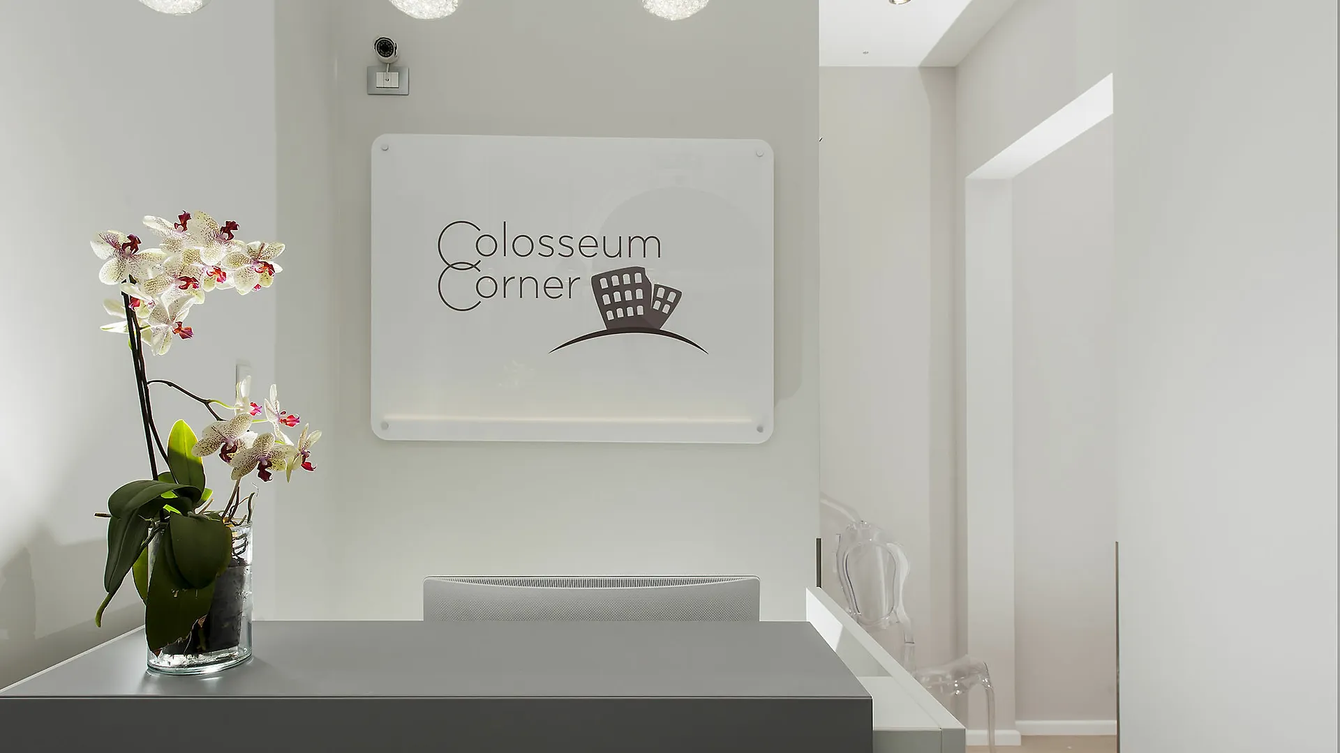 Colosseum Corner روما