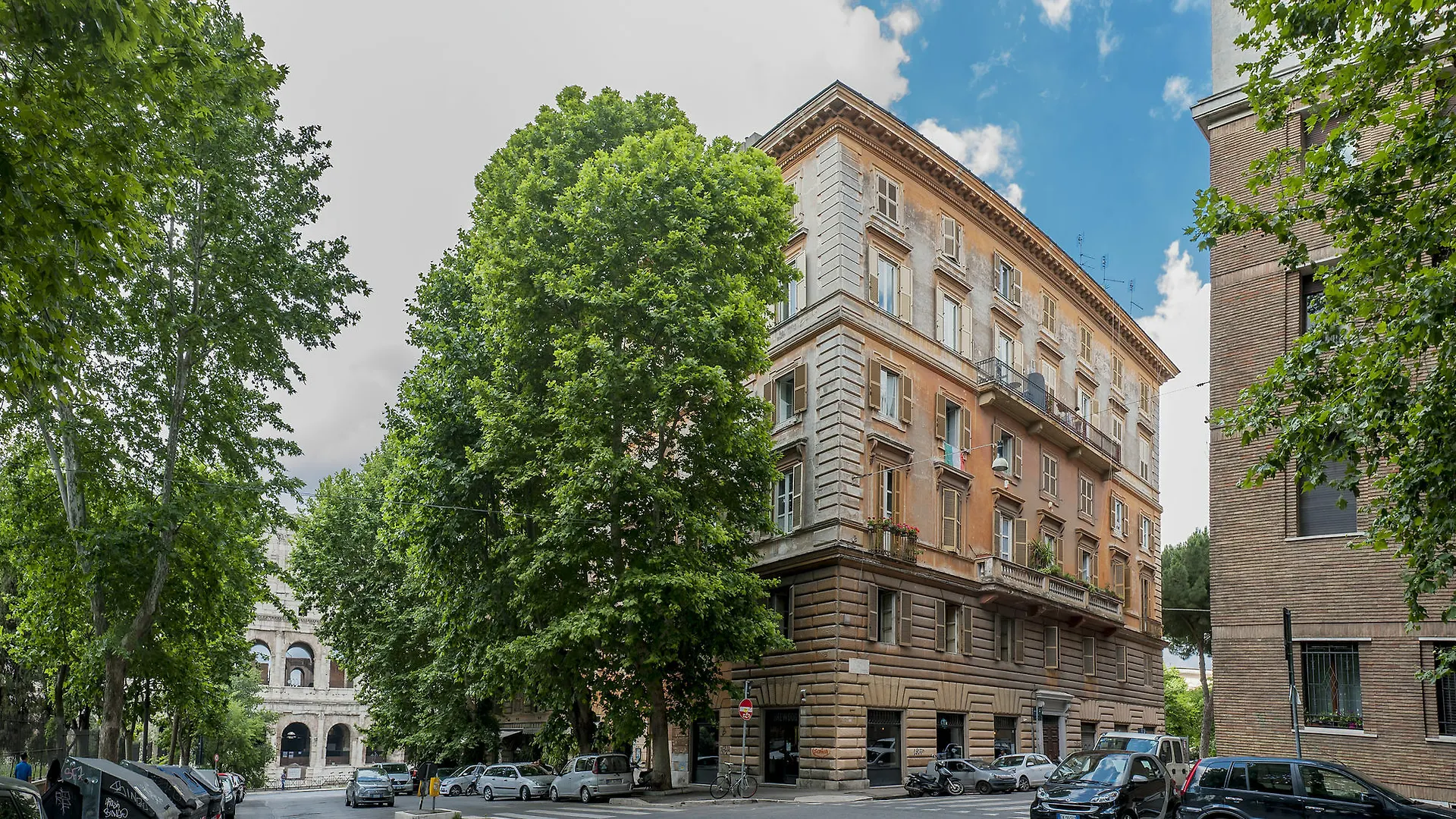 بيت ضيافة Colosseum Corner روما