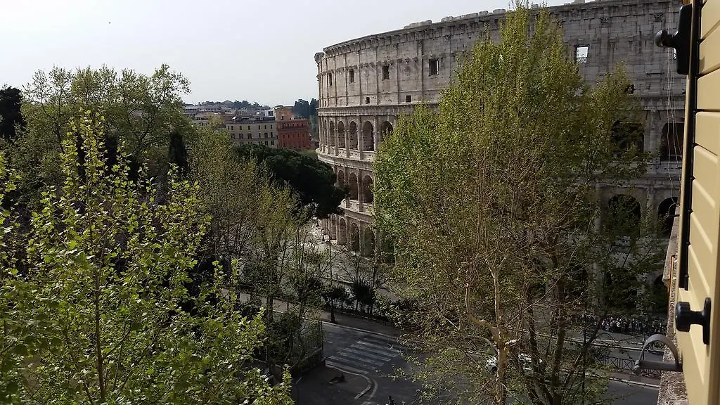Colosseum Corner Rome