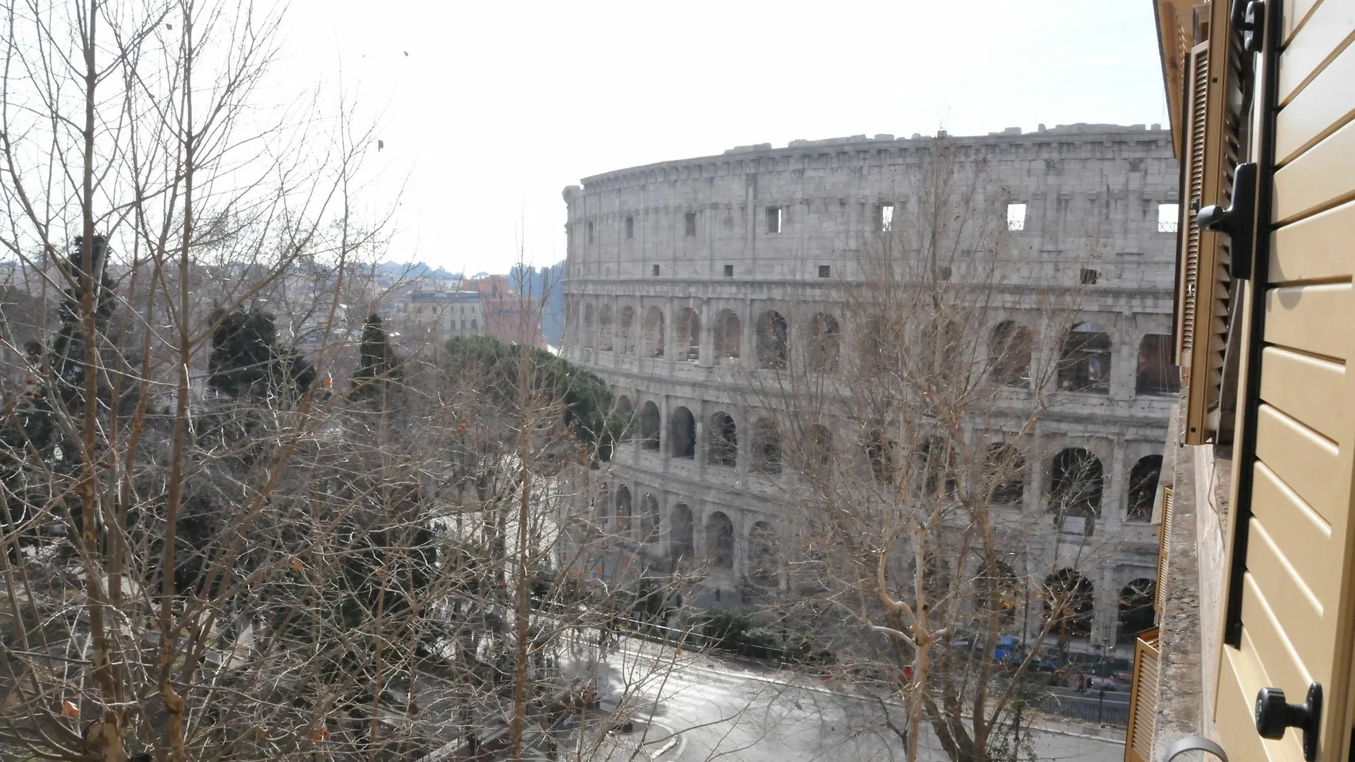 Colosseum Corner Rome